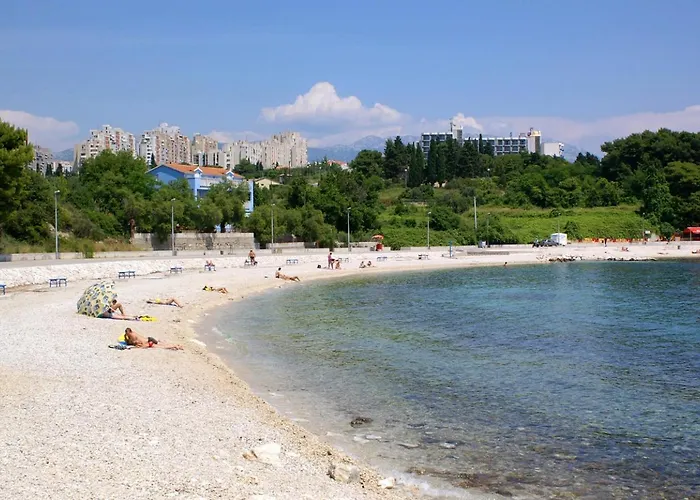 Daire With A Parking Space - 22800 Split