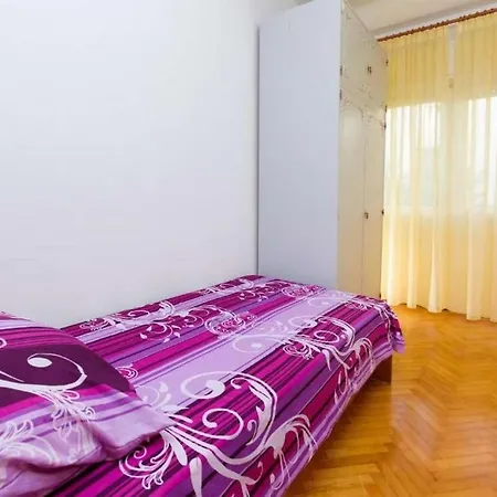 Apartman With A Parking Space - 22800