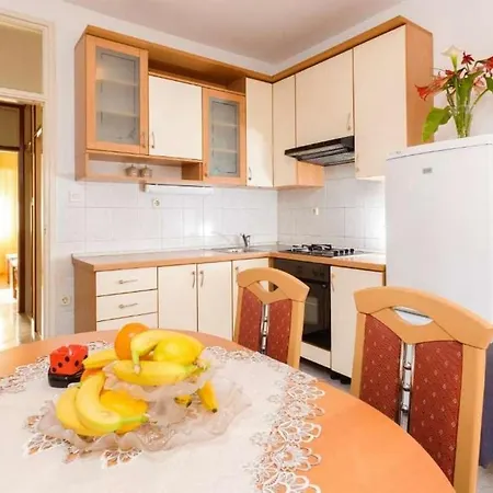 Apartman With A Parking Space - 22800 Split
